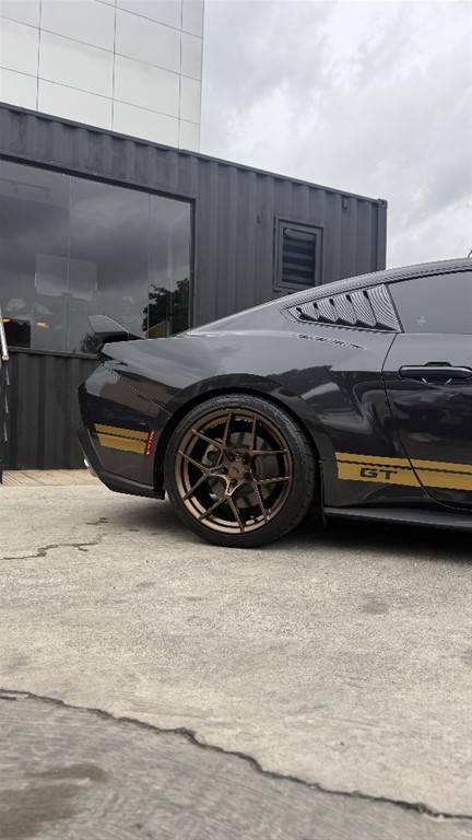 2024 Ford Mustang GT PREMIUM — foto 3 / 8