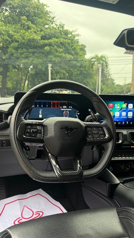 2024 Ford Mustang GT PREMIUM — foto 5 / 8
