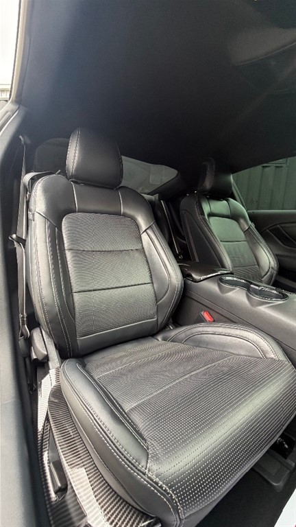 2024 Ford Mustang GT PREMIUM — foto 6 / 8