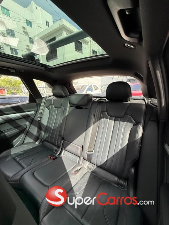 2020 Audi Q5 S-Line Sportback — foto 8 / 11
