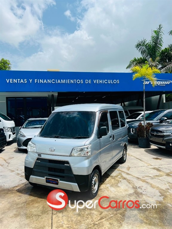 2019 Daihatsu Hijet — foto 2 / 12
