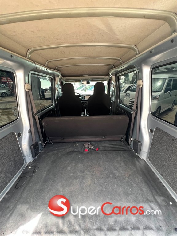 2019 Daihatsu Hijet — foto 7 / 12