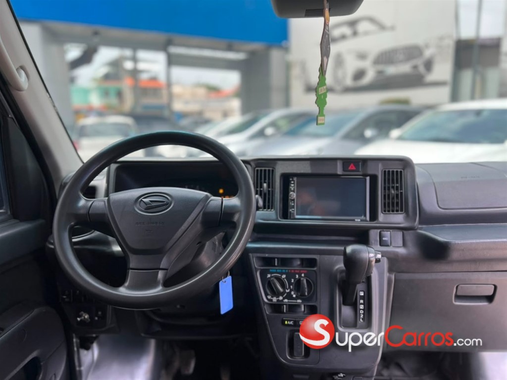 2019 Daihatsu Hijet — foto 10 / 12