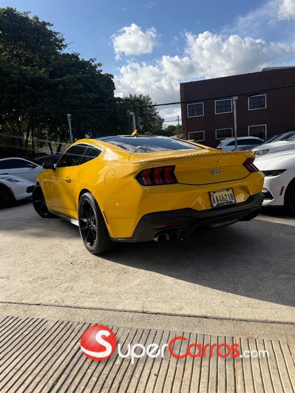 2024 Ford Mustang GT PREMIUM — foto 3 / 9