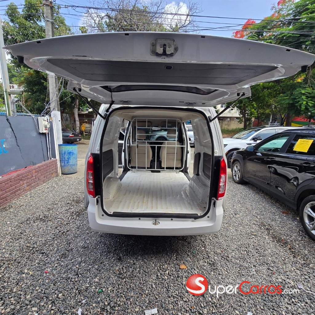 2023 Chevrolet N400 Cargo — foto 6 / 9