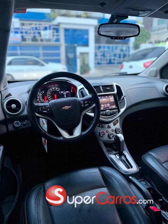 2020 Chevrolet Sonic Premier — foto 9 / 10