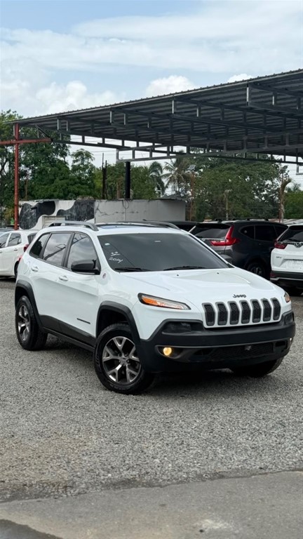 2014 Jeep Cherokee Trailhawk — foto 2 / 11