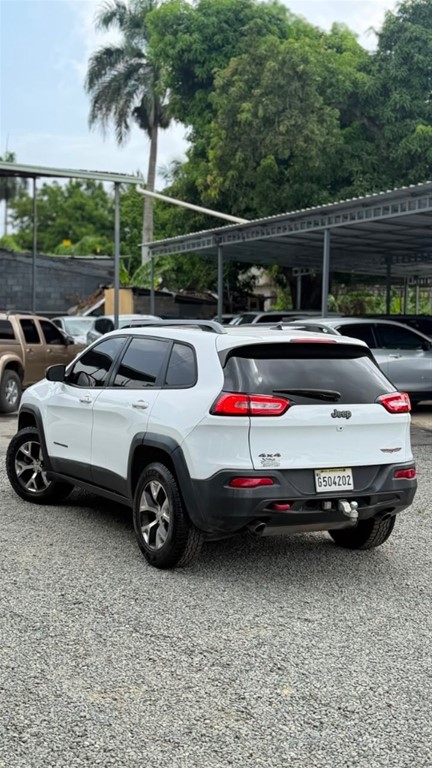 2014 Jeep Cherokee Trailhawk — foto 3 / 11