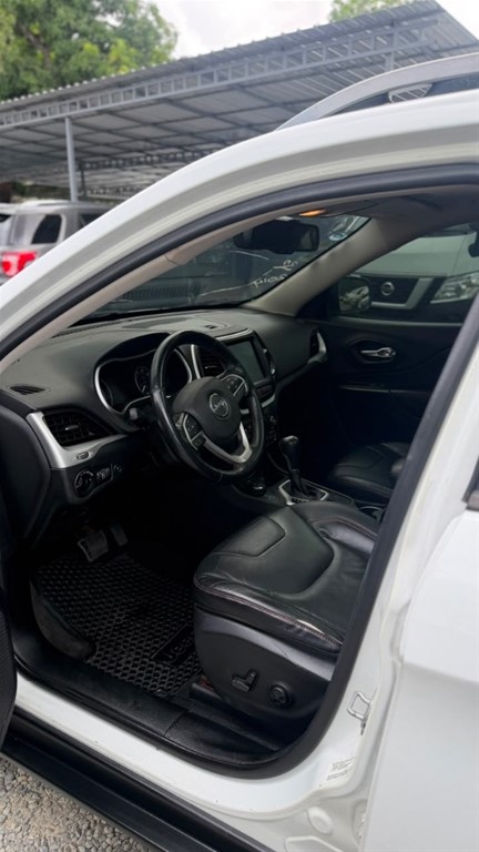 2014 Jeep Cherokee Trailhawk — foto 6 / 11