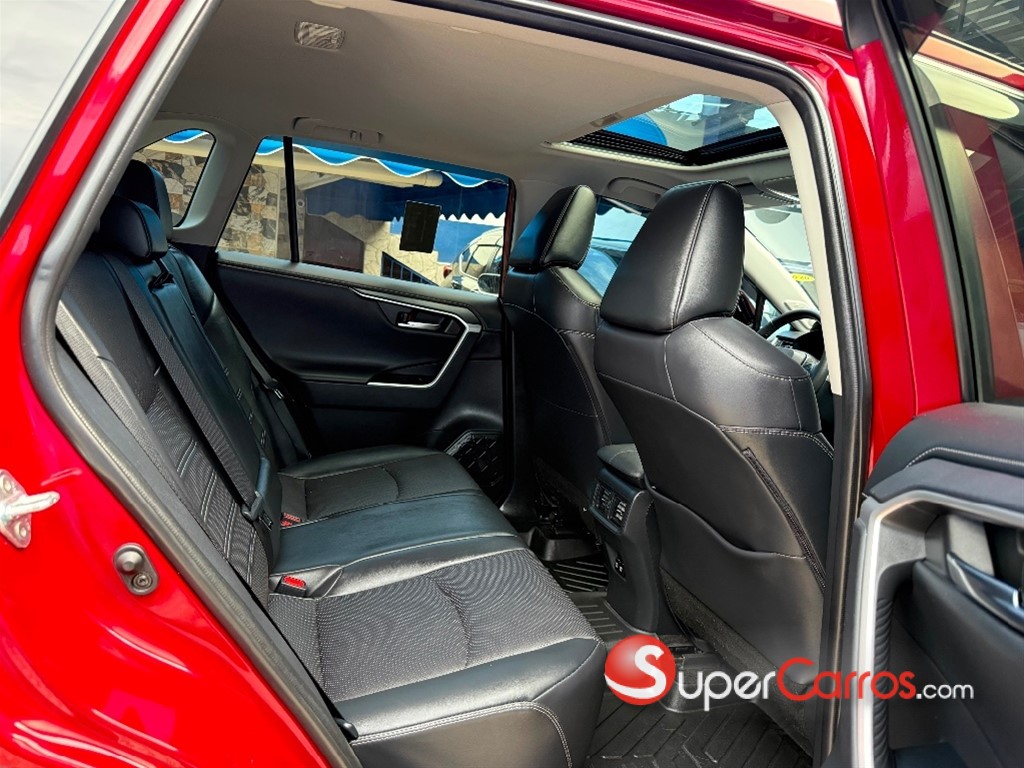 2020 Toyota RAV4 Limited — foto 8 / 11