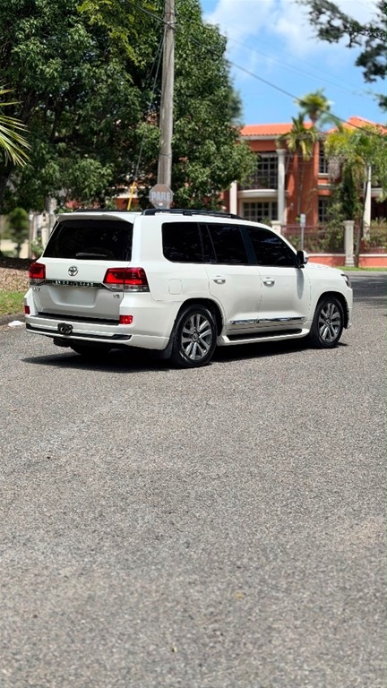 2019 Toyota Land Cruiser VXR — foto 4 / 12