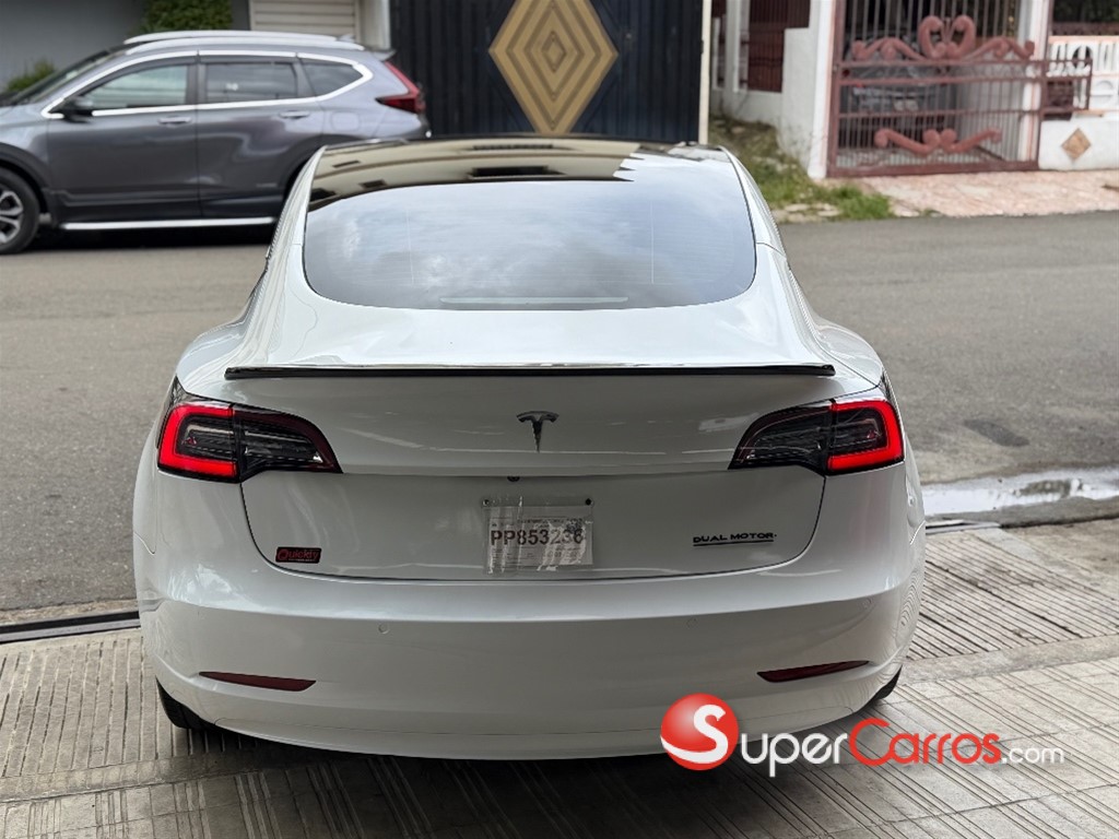 2022 Tesla Model 3 Long Range — foto 5 / 10