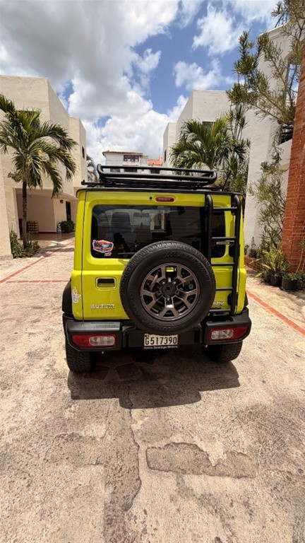 2021 Suzuki Jimny GLX — foto 8 / 11