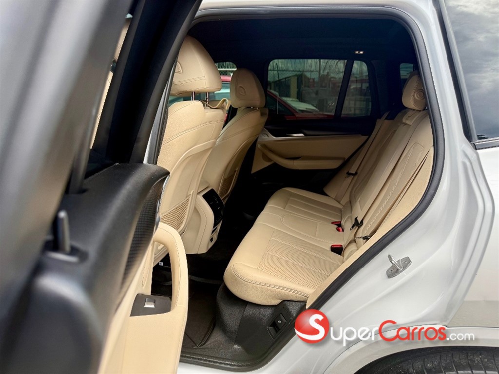 2022 BMW X 3 SDrive 30i — foto 7 / 12
