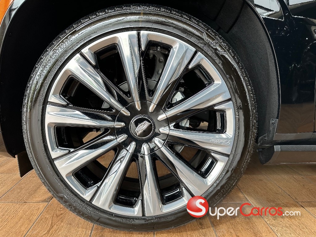 2026 Cadillac Escalade Luxury Short — foto 4 / 12