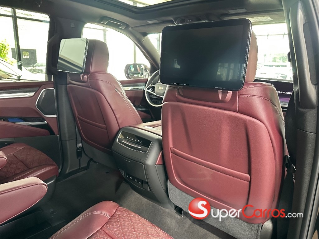 2026 Cadillac Escalade Luxury Short — foto 6 / 12
