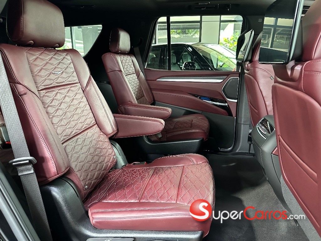 2026 Cadillac Escalade Luxury Short — foto 7 / 12