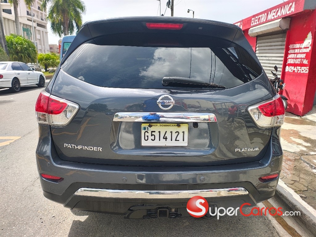 2014 Nissan Pathfinder SE — foto 3 / 10