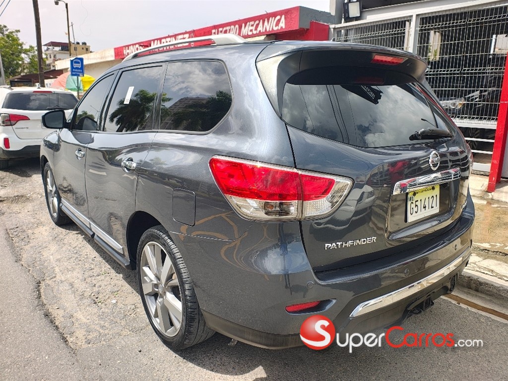 2014 Nissan Pathfinder SE — foto 4 / 10