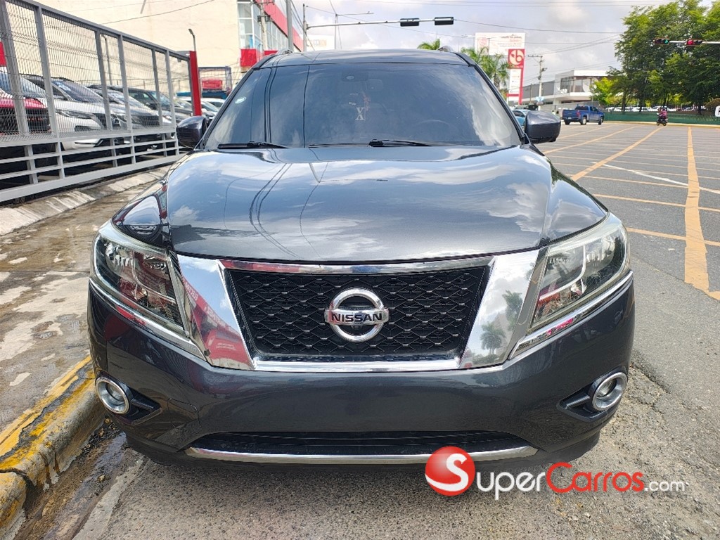 2014 Nissan Pathfinder SE — foto 6 / 10