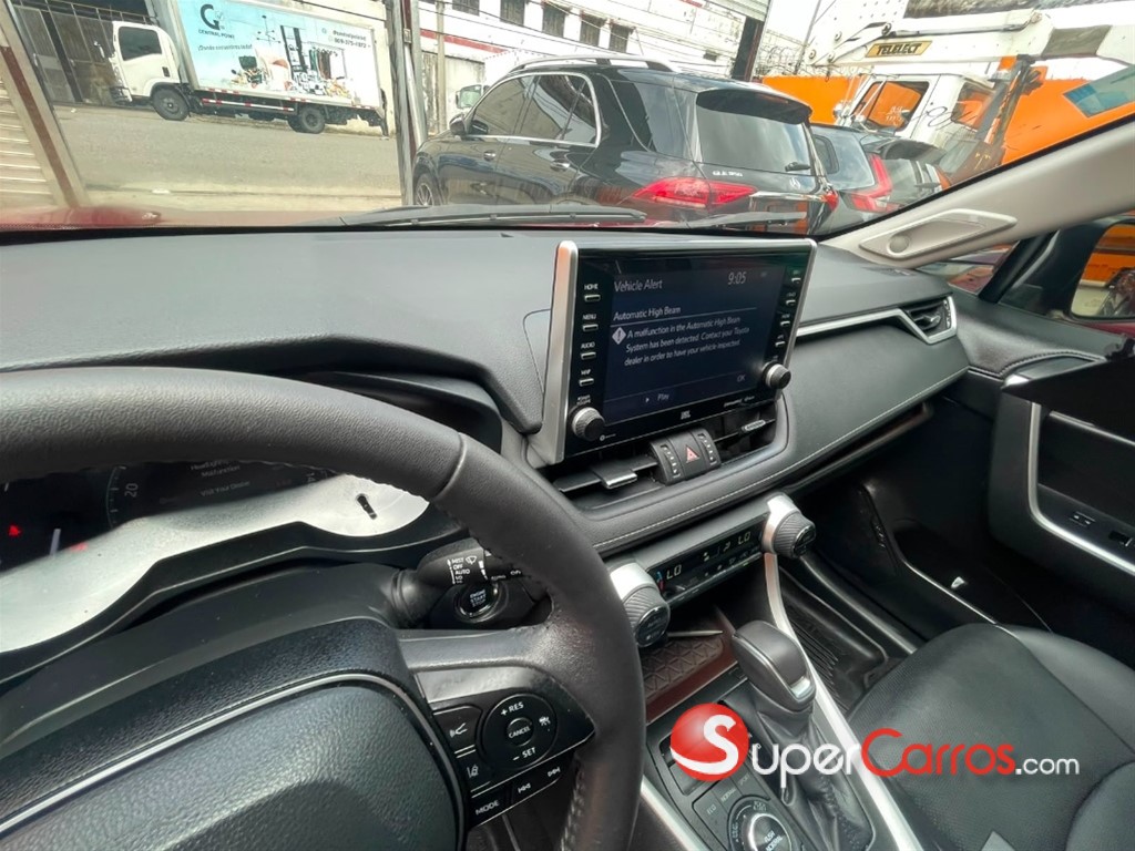 2022 Toyota RAV4 Limited — foto 8 / 12