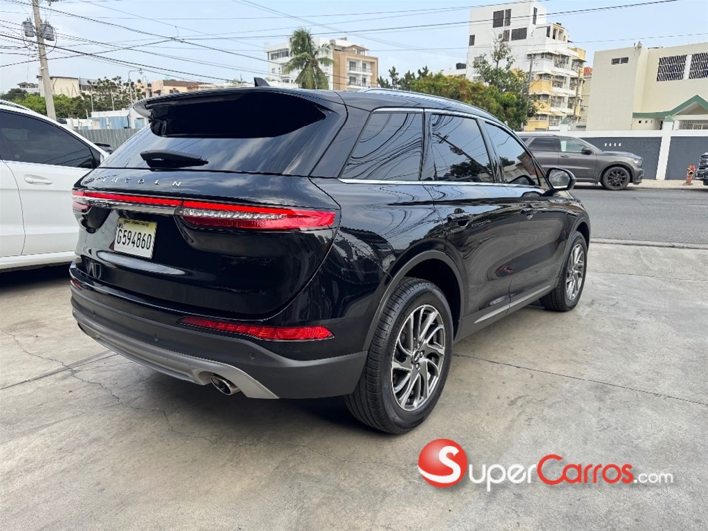 2022 Lincoln Corsair — foto 3 / 9