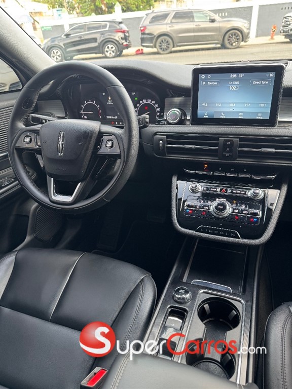 2022 Lincoln Corsair — foto 5 / 9