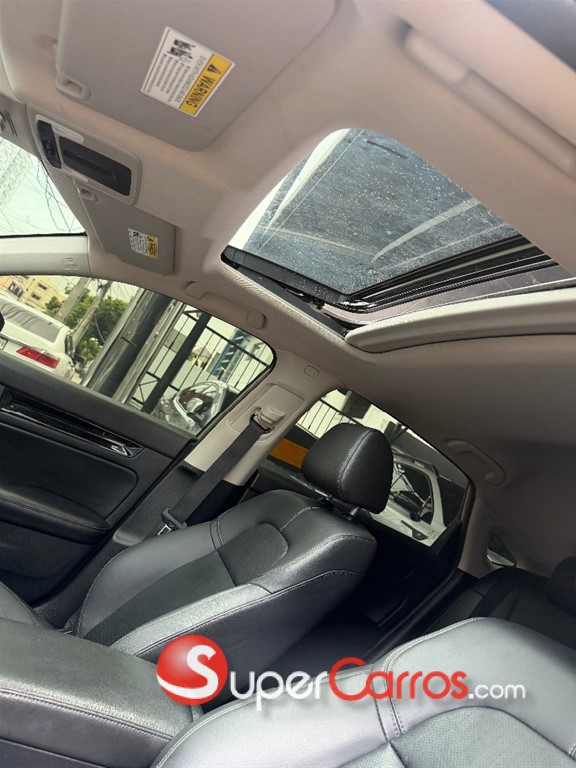 2024 Honda Civic EXL — foto 9 / 12