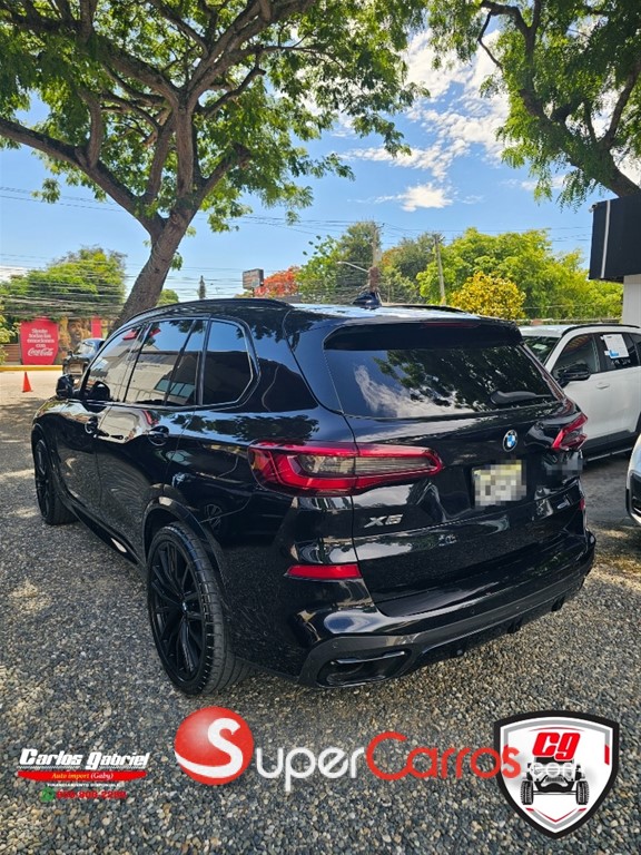 2020 BMW X 5 40i — foto 4 / 10