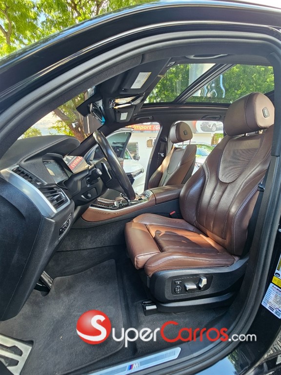 2020 BMW X 5 40i — foto 7 / 10