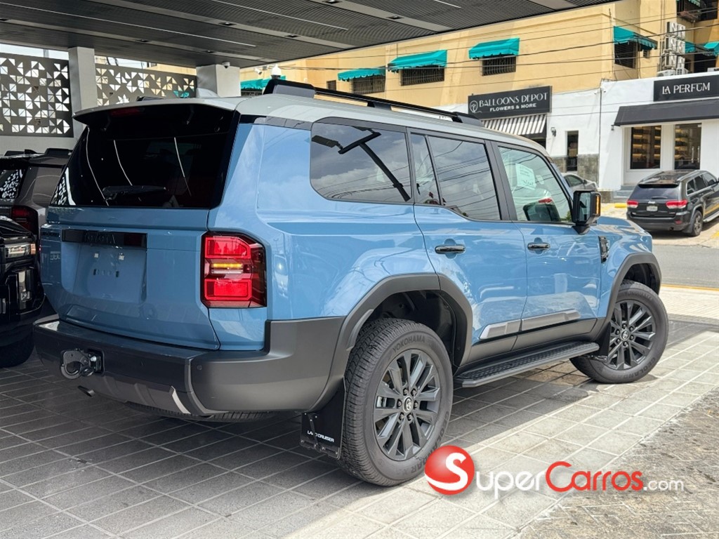 2027 Toyota Land Cruiser Prado Adventure — foto 2 / 10