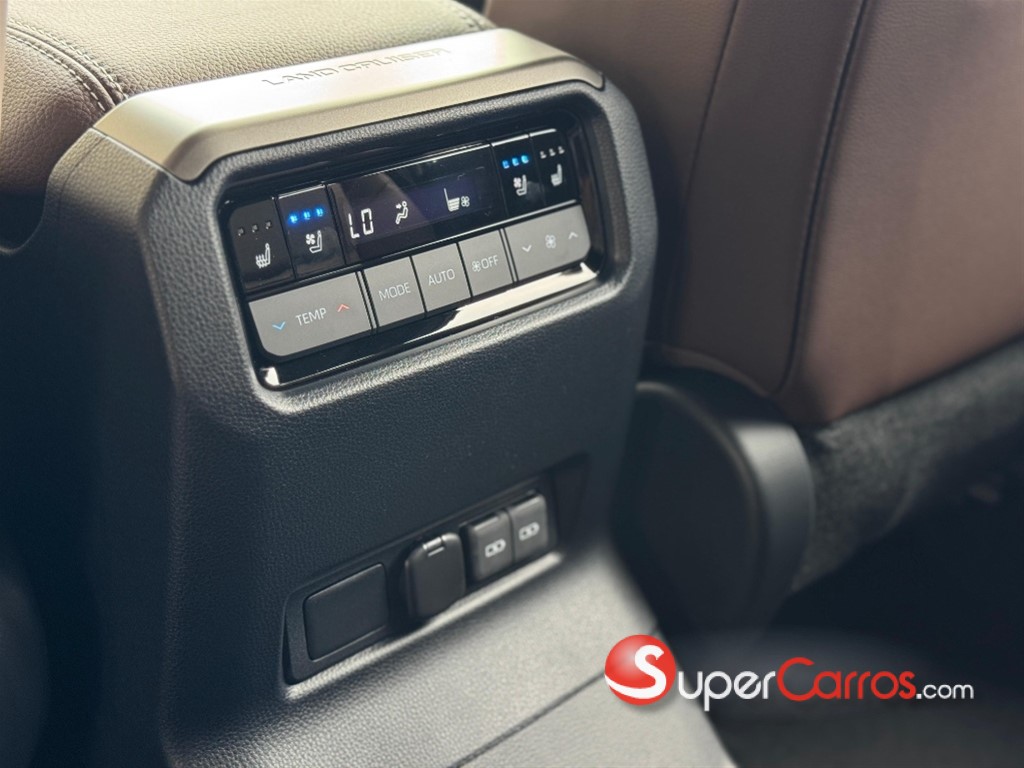 2027 Toyota Land Cruiser Prado Adventure — foto 5 / 10