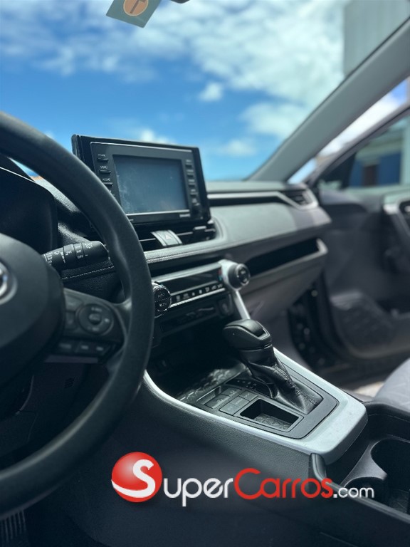 2020 Toyota RAV4 XLE — foto 10 / 10