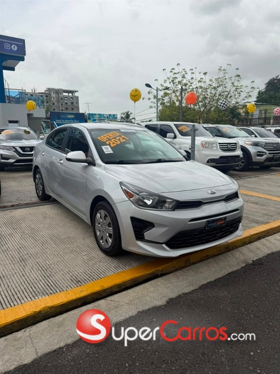 2021 Kia Rio LX — foto 3 / 10