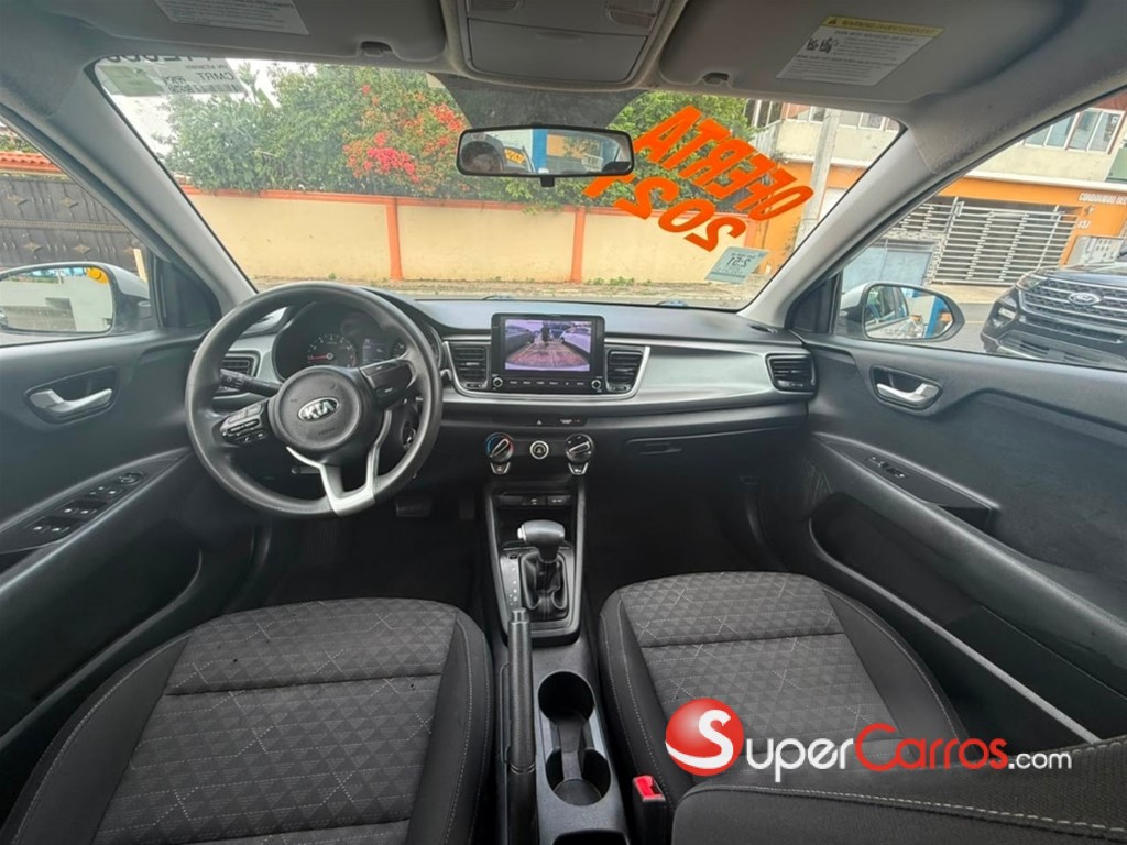2021 Kia Rio LX — foto 8 / 10