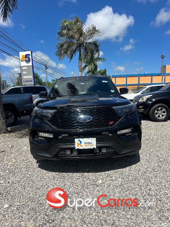 2020 Ford Explorer ST — foto 1 / 10
