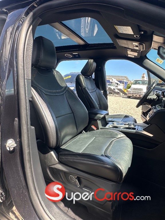 2020 Ford Explorer ST — foto 10 / 10