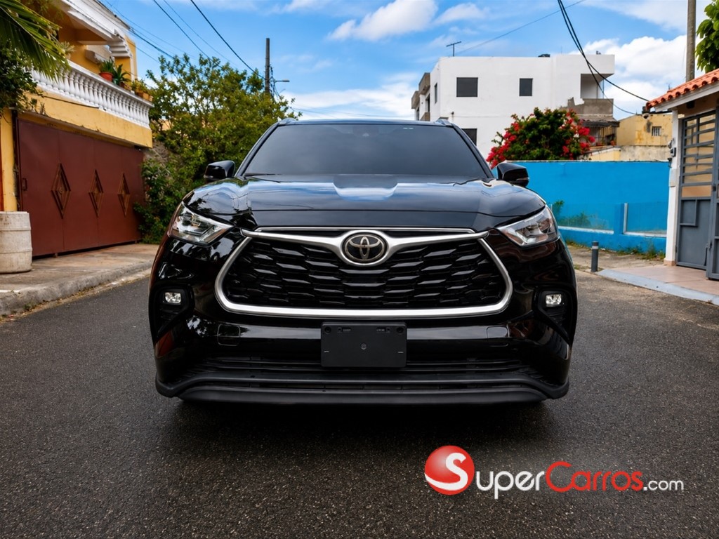 2020 Toyota Highlander XLE — foto 3 / 8