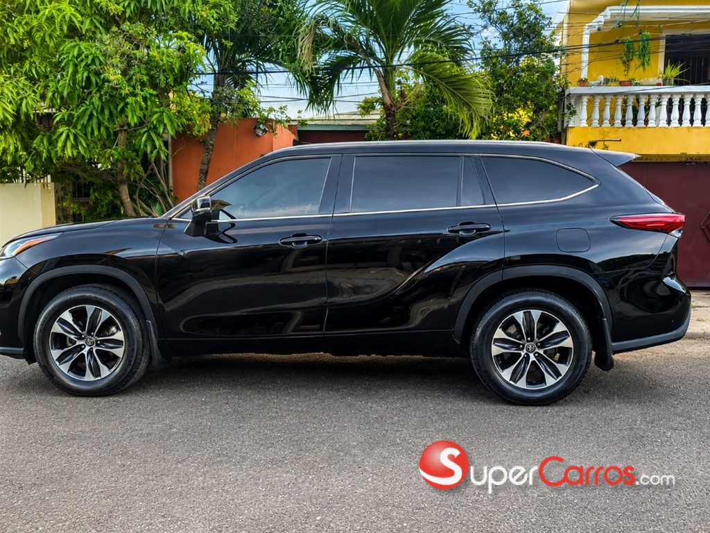 2020 Toyota Highlander XLE — foto 8 / 8
