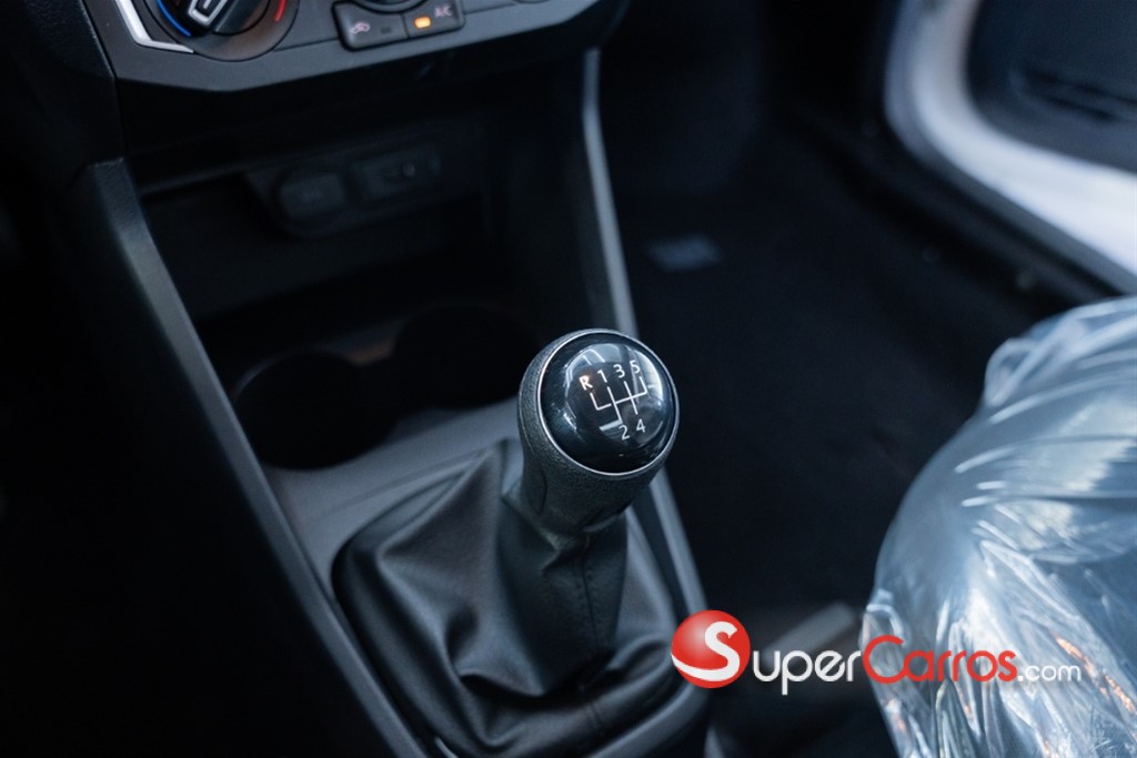 2027 Volkswagen Saveiro — foto 12 / 12