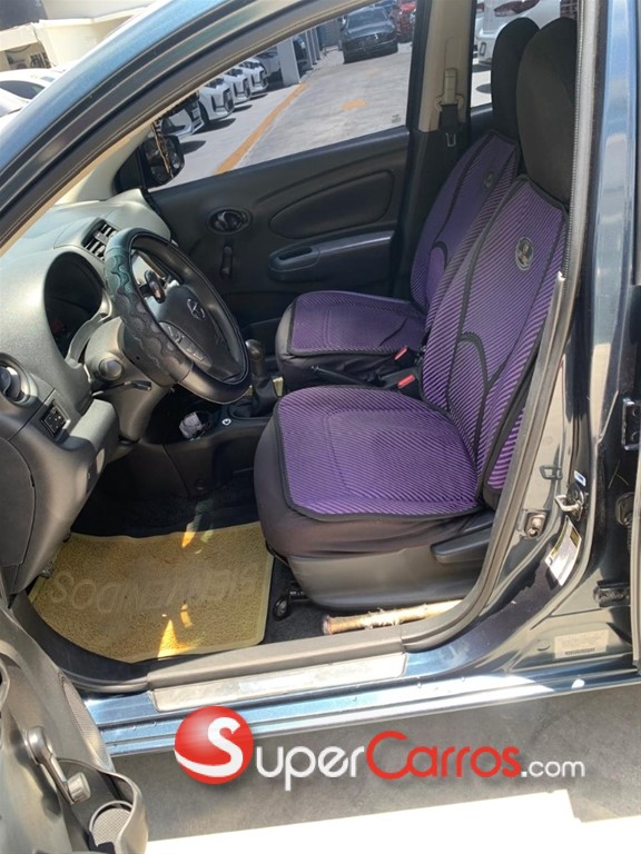 2016 Nissan Versa — foto 2 / 6