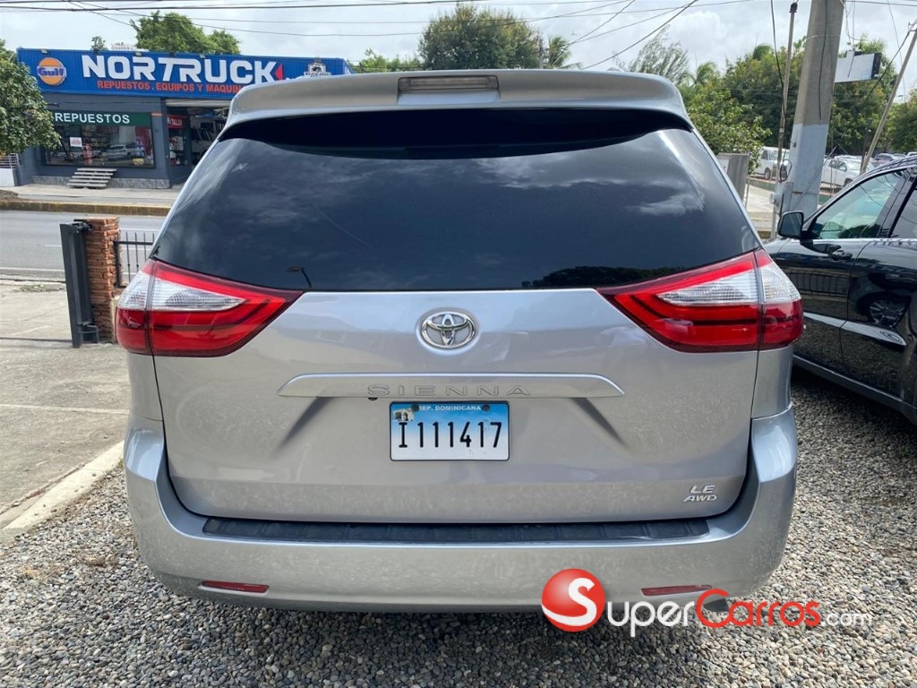 2018 Toyota Sienna LE — foto 3 / 12