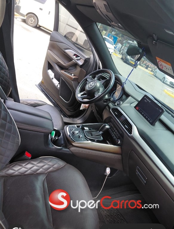 2023 Mazda CX-9 — foto 8 / 10