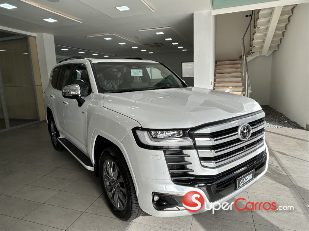 2027 Toyota Land Cruiser 300 ZX Hybrid