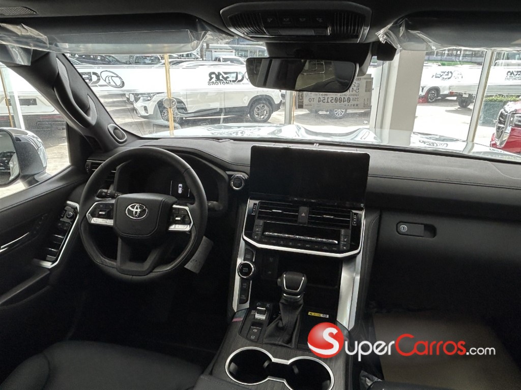2027 Toyota Land Cruiser 300 ZX Hybrid — foto 7 / 11