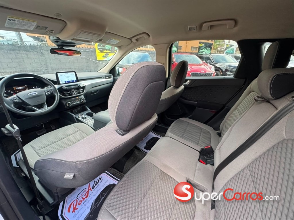 2020 Ford Escape SE Ecoboost — foto 8 / 9