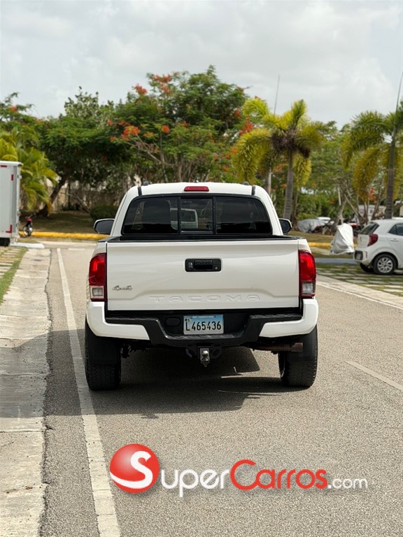 2019 Toyota Tacoma — foto 6 / 10