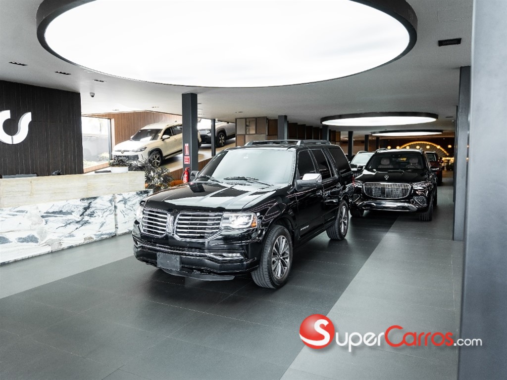 2016 Lincoln Navigator — foto 6 / 11