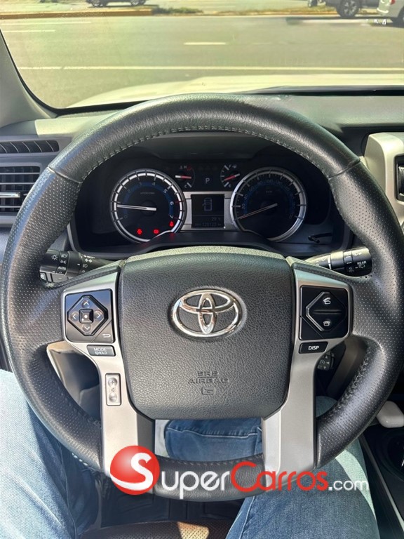 2017 Toyota 4 Runner Limited — foto 7 / 11