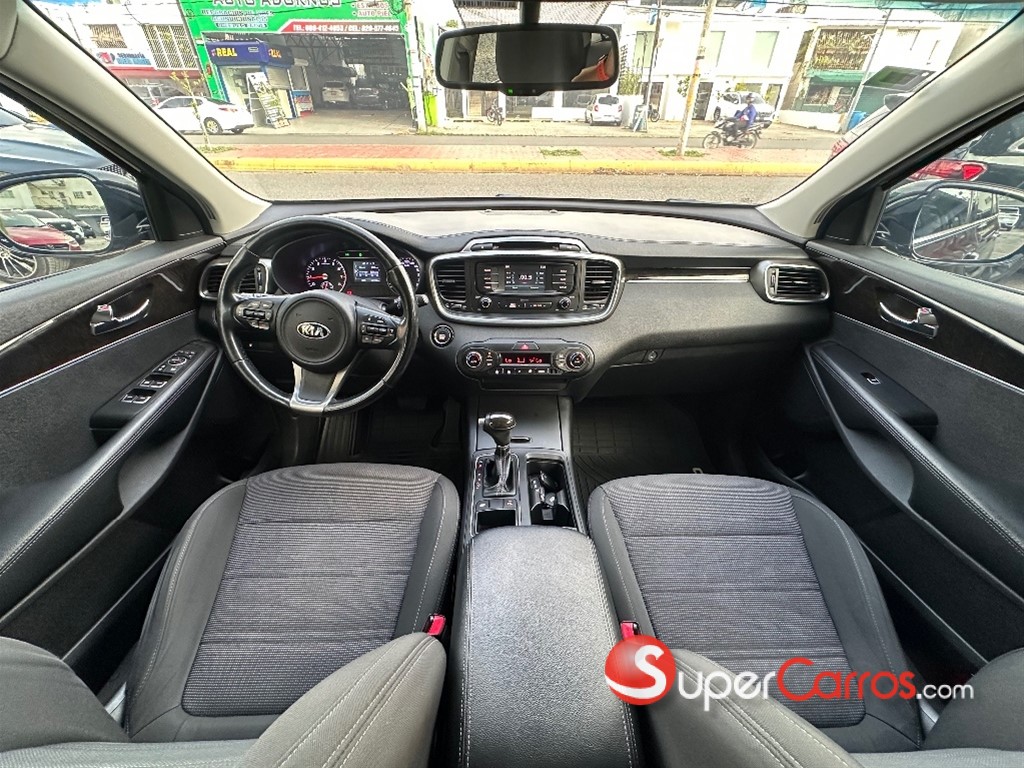 2018 Kia Sorento LX — foto 8 / 10